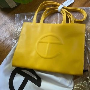 💛 AUTHENTIC Telfar Medium Shopping Bag YELLOW 💛